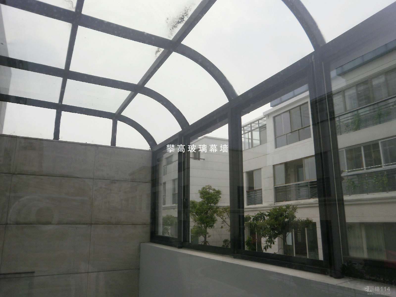 广州弧形玻璃安装